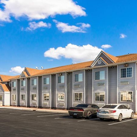 Quality Inn & Suites Near Nas Fallon Buitenkant foto